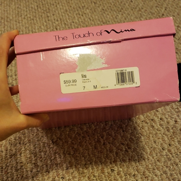 Size 7 Satin Heels! - Picture 2 of 3